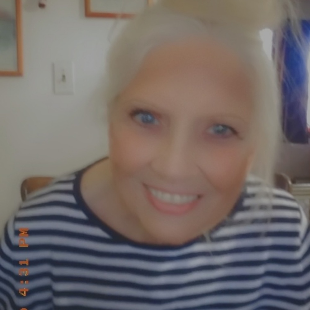 Meet your Posher, Carol